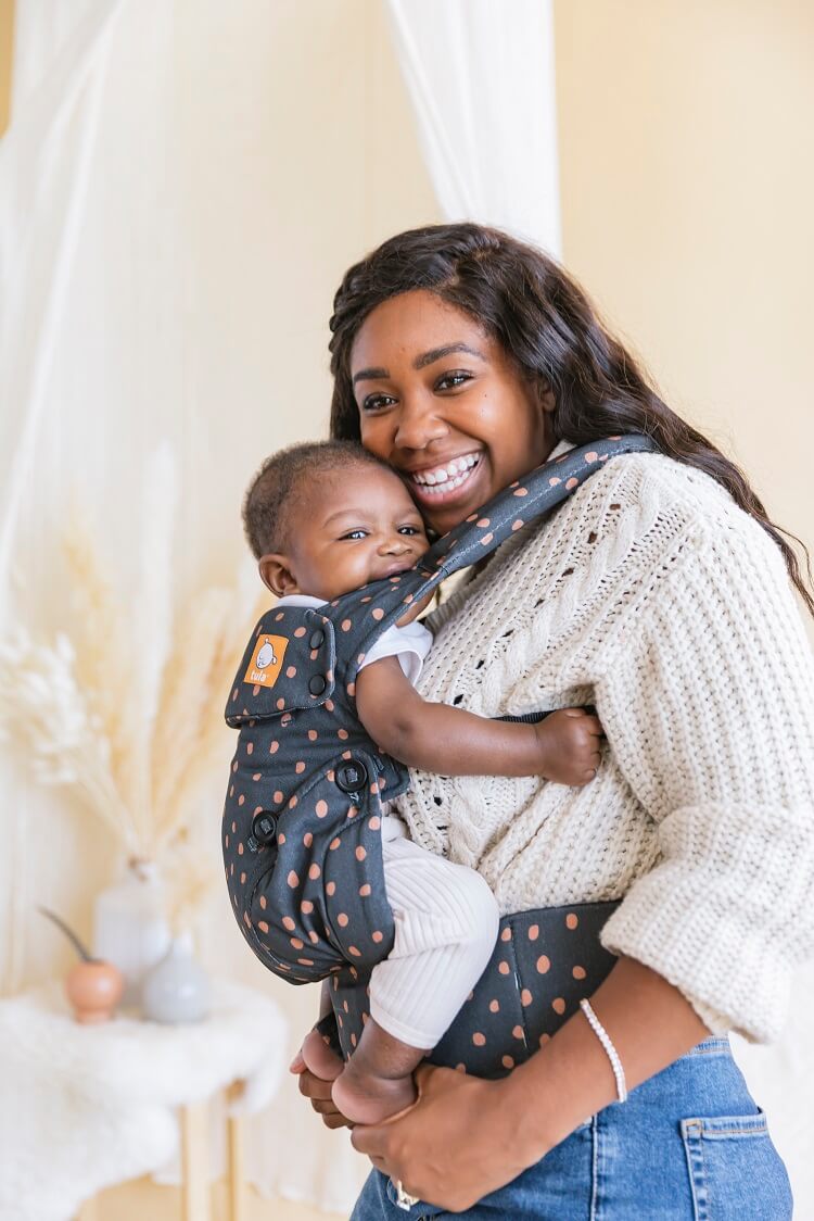 forward-facing-baby-carrier-tula-ginger-dots-4_1024x1024@2x