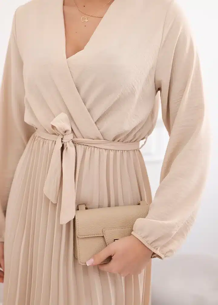 Nosečniška obleka. Obleka za dojenje